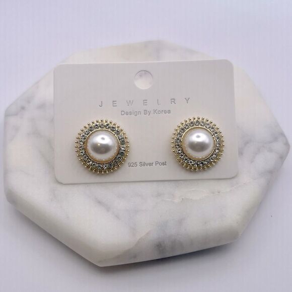 5/$25 WHITE RHINESTONE PEARL STUDS - Picture 2 of 6